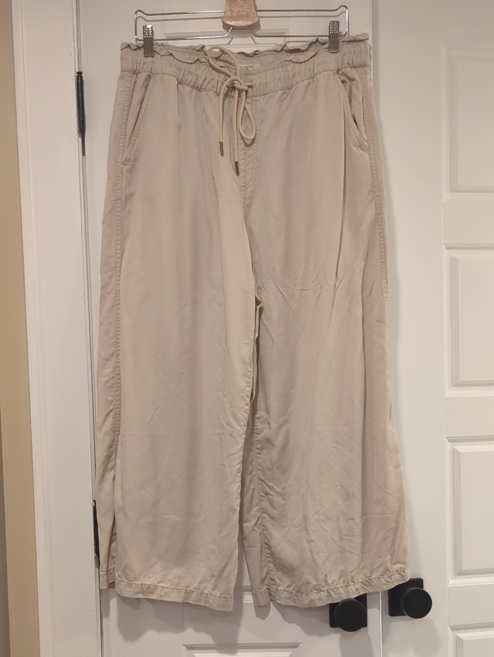 🩷 LOFT Light Beige Drawstring Wide-Leg Pants